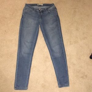 Levi skinny jeans